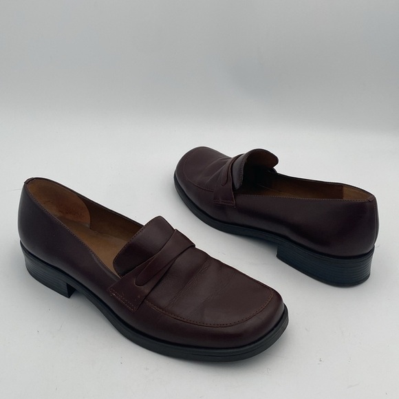 Vintage Naturalizer Brown women Loafers moccasin shoe 11M leather Y2K casual - Picture 1 of 13